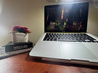 MacBook Pro 13” + krabica + nabíjačka – výborný stav - 5
