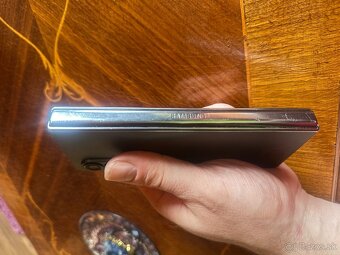 Samsung Galaxy Z Fold4 - 5