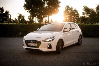 Hyundai i30 1.6 CRDi STYLE 100kW | FULL LED | Bezkľúčové - 5