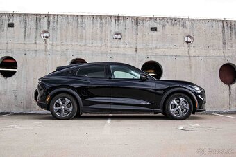 Ford Mustang Mach-E / ODPOČET - 5