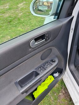 Volkswagen golf plus - 5