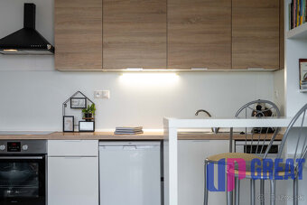 PRENÁJOM 2 izb. bytu, Trnavská cesta, Bratislava, balkón - 5