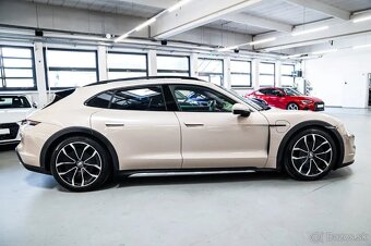 Porsche Taycan - 5