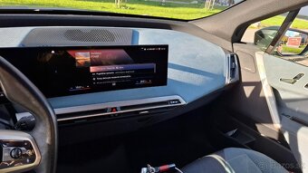 Odstúpim leasing na BMW iX xDrive40 - 5