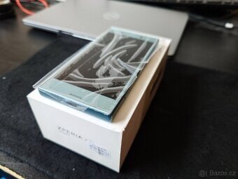 Prodam sbirku chytrych telefonu Sony Xperia - 5