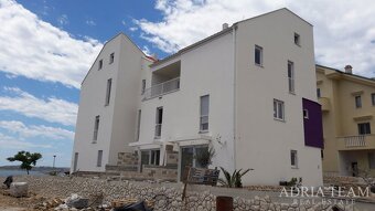 CHORVATSKO, 🌊 APARTMÁN S VÝHĽADOM NA MORE – LEN 10 m OD PLÁ - 5