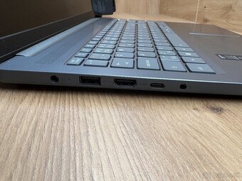 Predám notebook Lenovo - 5