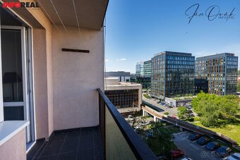 Pekný 1 izb. byt,, PALARIKOVA 36 m2, loggia, 7p., pri AUPARK - 5