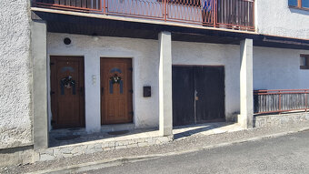 EXKLUZÍVNE predaj 5 izbový 2 generačný RD Kežmarok ,160 m2 - 5