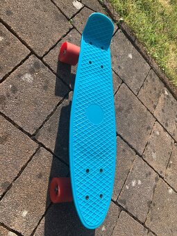 Predám lacno kolieskové korčule+zadarmo skateboard - 5