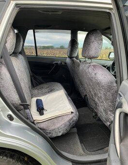 Toyota Rav4 2.0 - 5