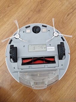 Robotický vysávač s mopom Roidmi Eve Plus - 5