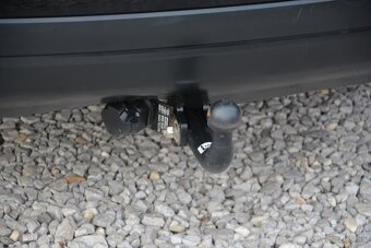 Mitsubishi Outlander 2.20 SR. voz, 7miestne - 5