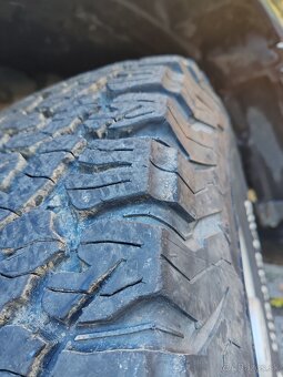 BFGoodrich All Terrain T/A KO2 285/75 R16 - 5