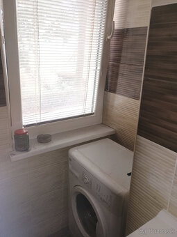 Na predaj zrekonštruovaný (1i) 1 izbový byt Senica. - 5