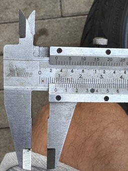 LEAO WINTER DEFENDER 245/40 R19 - 5