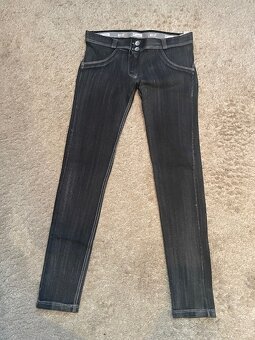 Rôzne druhy Freddy Jeans, čísla S a M - nové - 5