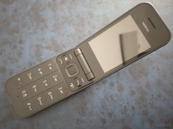 Nokia 2720 Flip 4G LTE - 5