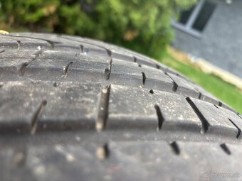 285/35 R22 Pirelli p zero - 5