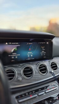 Mercedes-Benz E trieda Sedan 220cdi 4MATIC - 5