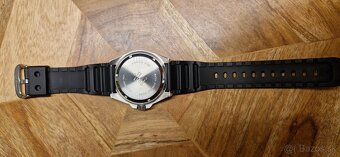 Casio MDV-107 - 5