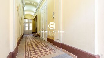 NA PREDAJ HISTORICKÁ BUDOVA V CENTRE MESTA - 5