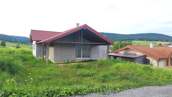 Rozostavaný 4 izbový rodinný dom na veľkorysom pozemku 1050  - 5