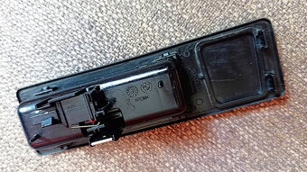 tlačítko otvárania kufra na BMW - 5