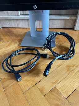 Monitor HP EliteDisplay E222 - 5