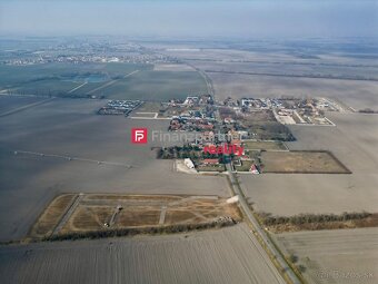 Nehnuteľnosť Michal na Ostrove - Na predaj stavebný pozemok - 5