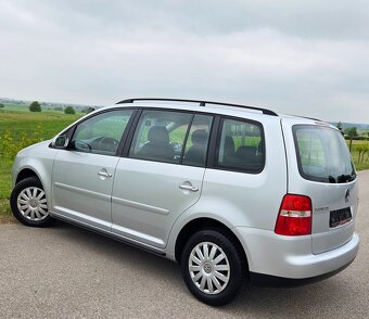 Volkswagen Touran 1.9 TDI 77KW/105PS R.V.10/2006 - 5