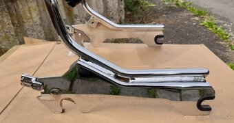 Harley Davidson® Breakout M8 Sissybar chrom - 5