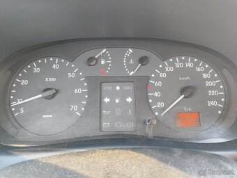 Renault Thália 1.4 benzín - 5