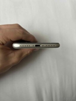 iPhone SE 2022 - 5