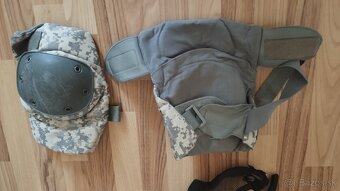 Chrániče kolien, zásobníky - 5