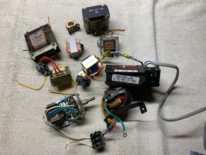Transformátory, Tranzistory, Integrované obvody, Motorčeky - 5
