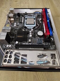 ASROCK H81M-ITX + i5 4460 + 12GB RAM DDR3 - 5
