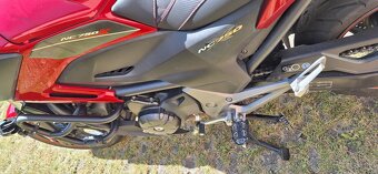 Honda NC 750X - 5