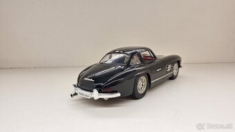 1:18 MERCEDES-BENZ 300SL - 5