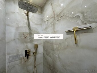 Ponúkame na predaj 1 izb. byt 67 m2 + terasa 16 m2 na Micki - 5