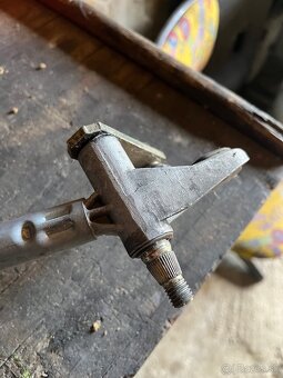 Motorček stieračov audi a4 b7 - 5