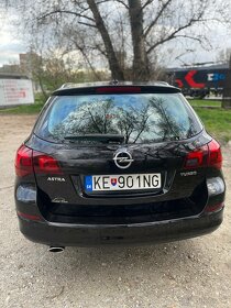 Opel Astra J kombi 1.6 Automat - 5