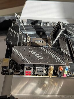 MSI B760 GAMING PLUS WIFI ATX DDR5 - 5