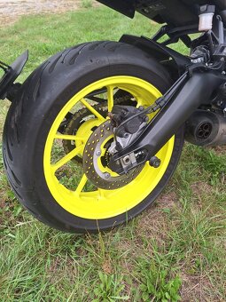 Yamaha MT09 - 5