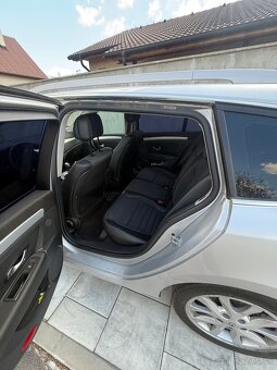 Renault Laguna 3 - 5