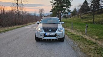 Suzuki Grand Vitara 3.2 V6 (171 kW) 20 Jahre Edition - 5