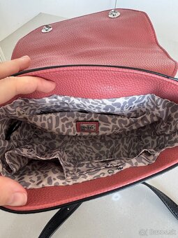 Guess kabelka - 5