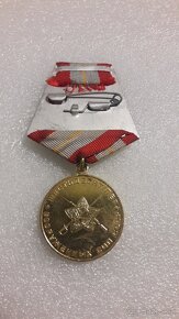 sovietske vyznamenania (odznaky) č.3. - 5