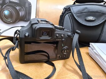 Panasonic Lumix DC-FZ82 ultrazoom - 5