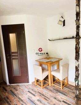 NA PREDAJ: DVOJPODLAŽNÁ CHATA – KLOKOČOV, CHATOVÁ OBLASŤ BOG - 5